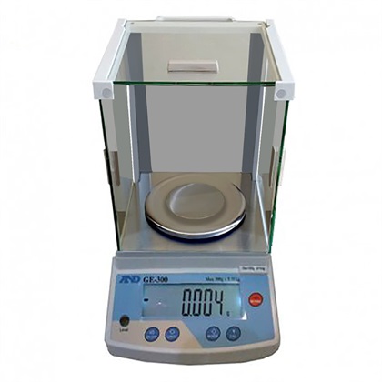 ترازوی آزمایشگاهی AND مدل 120 GE